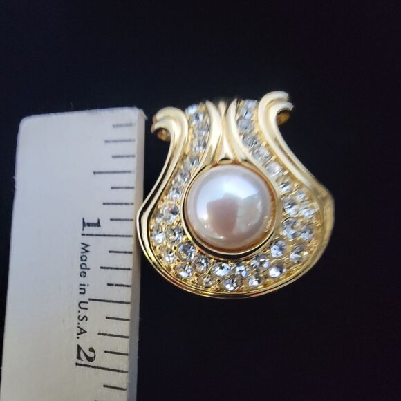 Nolan Miller Gold Faux Pearl Necklace Pave Crystals Lyre Shaped Pendant - Picture 13 of 14